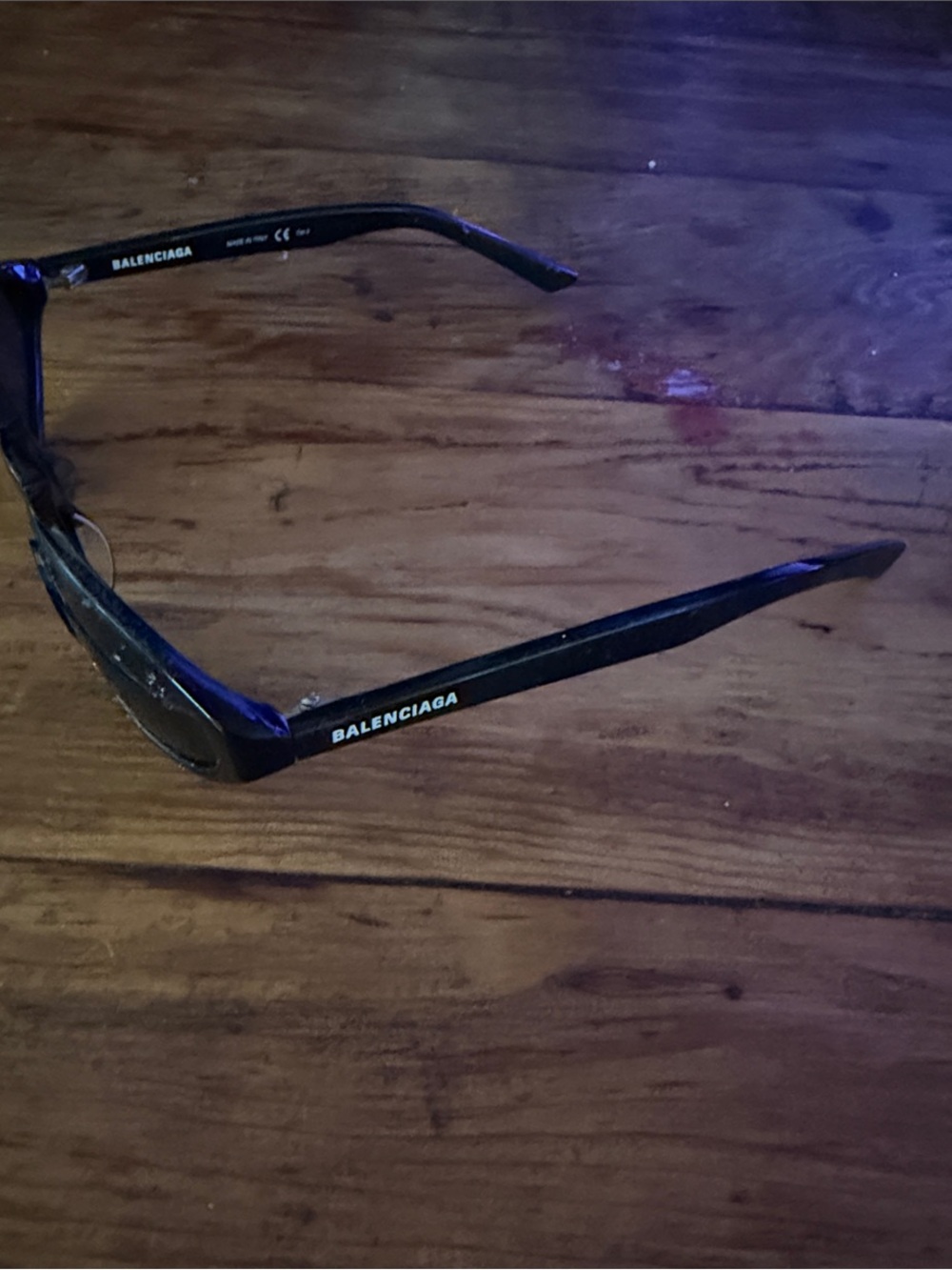 Balenciaga Black Rectangular Logo Sunglasses - cracked screen